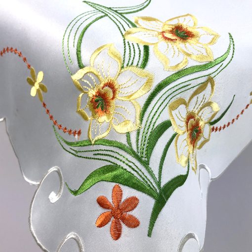 Daffodil Embroidered Tablecloth in a 85 x 85 cm (34 x 34 inch) Square. - Image 2