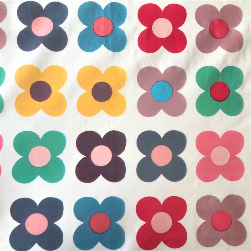 Daisy on White - Vinyl Tablecloth Square or Oblong